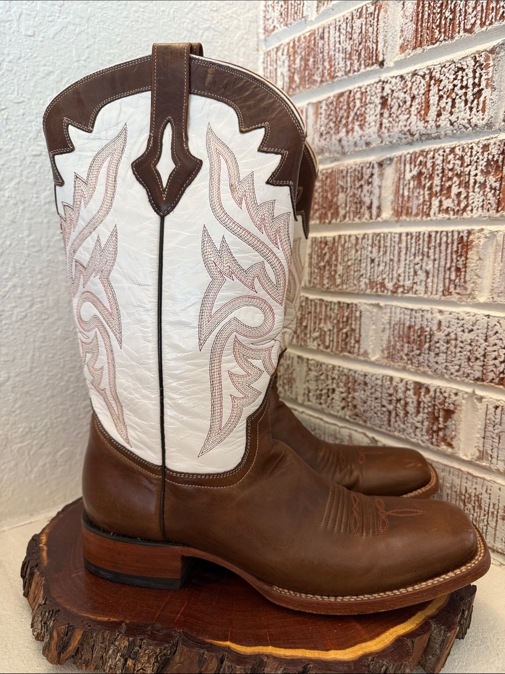 Resistol Men's Brown and White Western Cowboy Boots